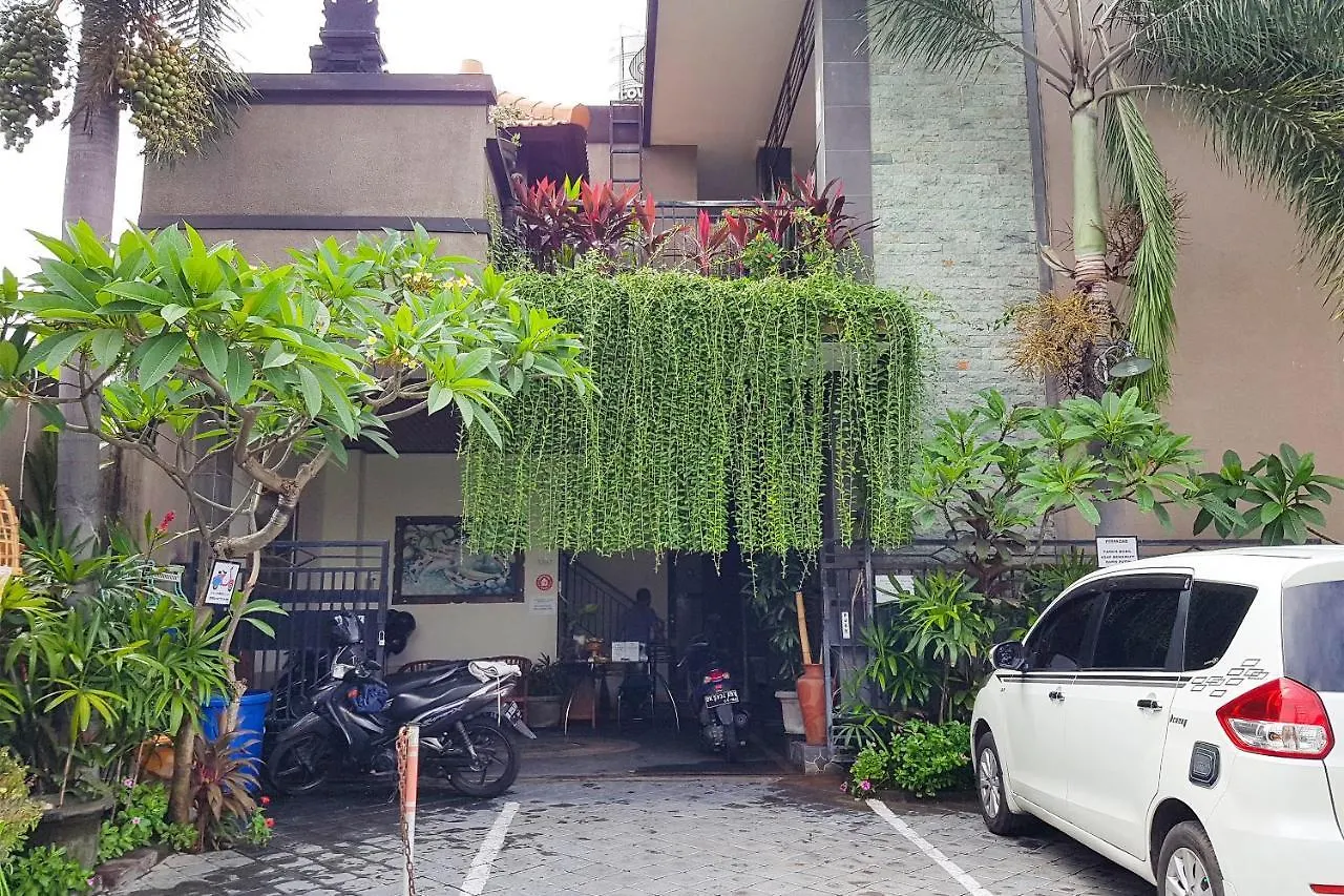 Hotel Oyo 3912 Wahyu Residence Bali Denpasar