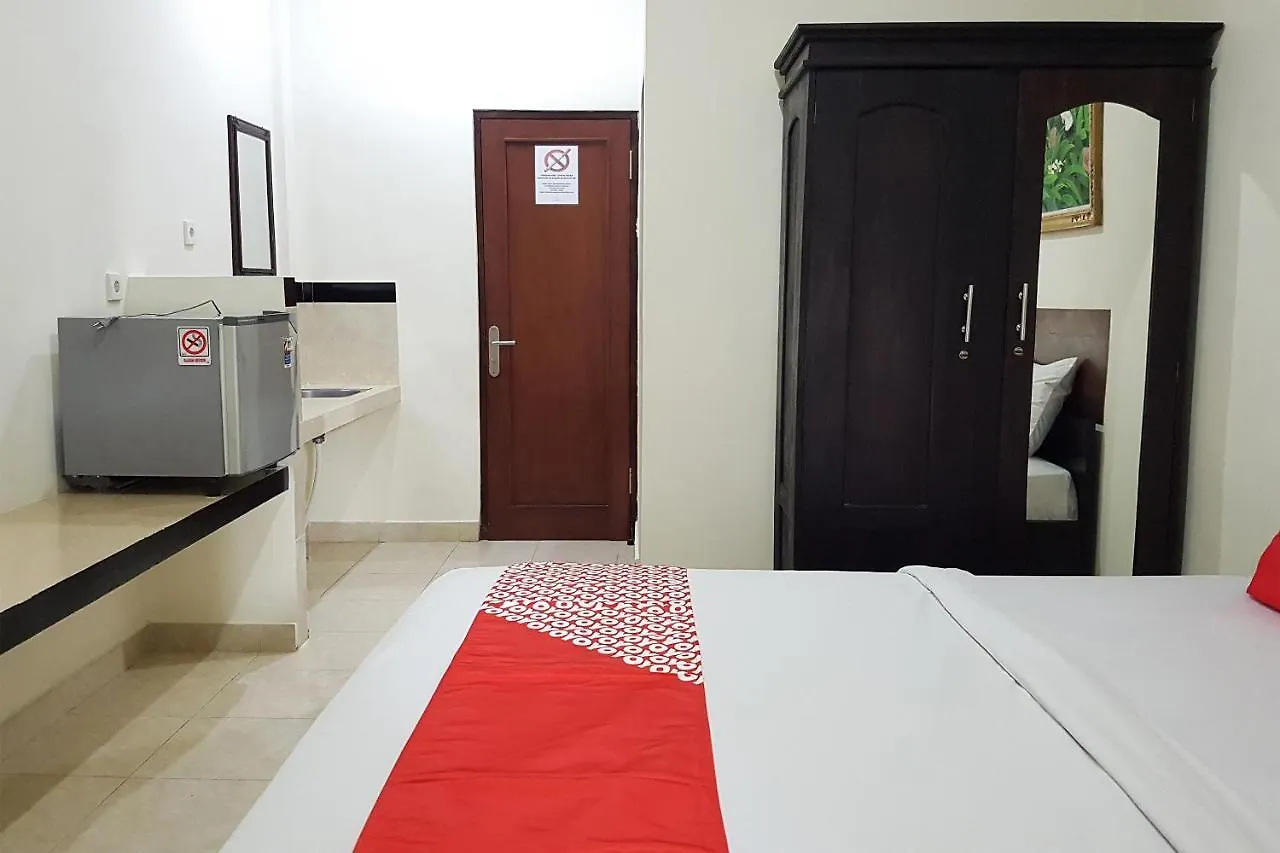 Hotel Oyo 3912 Wahyu Residence Bali Denpasar