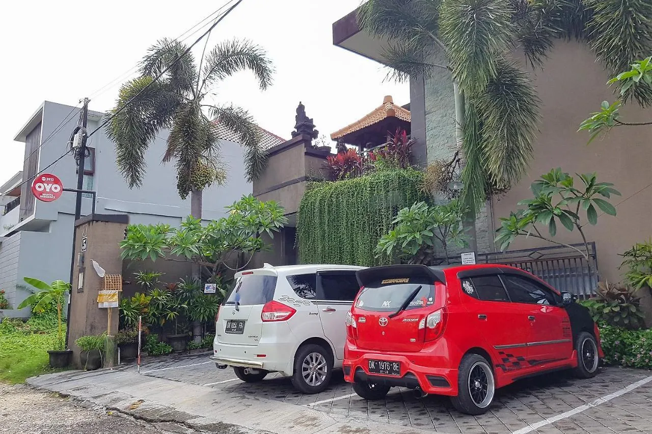 Oyo 3912 Wahyu Residence Bali Denpasar  Hotel